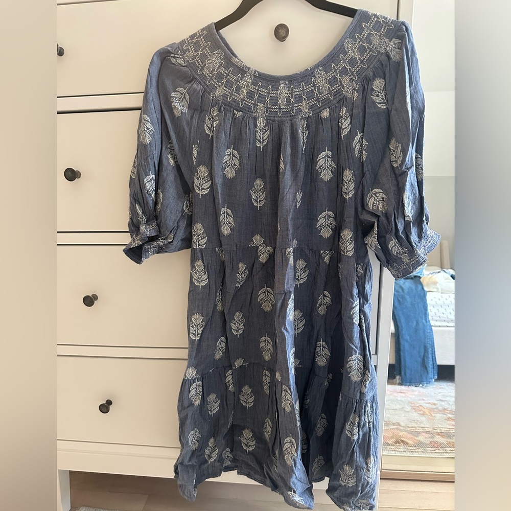 Old Navy Smocked Floral Dress